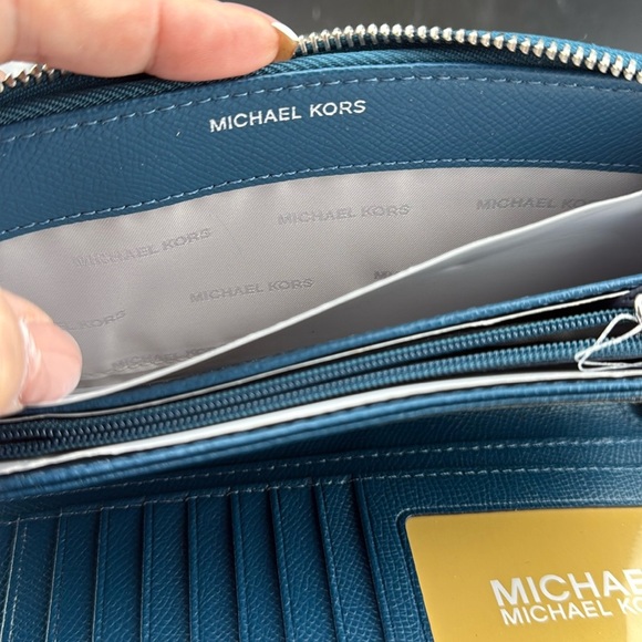 Michael Kors Continental Wallet Lagoon Blue Leather 35T7GTVE7L - Picture 3 of 5